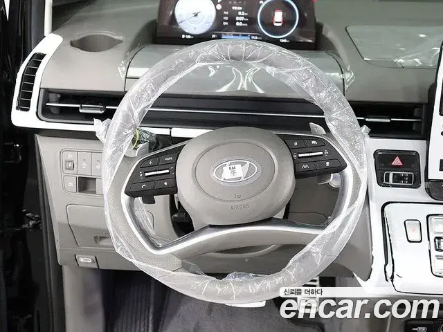 Hyundai Staria 2025 — Şəkil 12/20