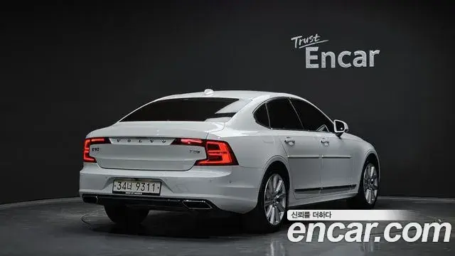 Volvo S90 2019 — Photo 11/20