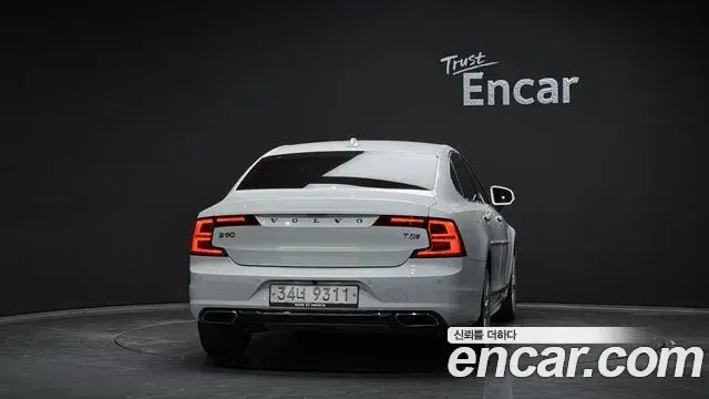Volvo S90 2019 — Photo 3/20