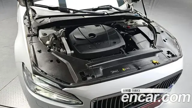 Volvo S90 2019 — Photo 7/20