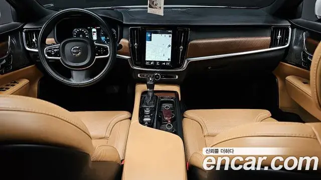 Volvo S90 2019 — Photo 8/20