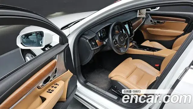 Volvo S90 2019 — Photo 13/20