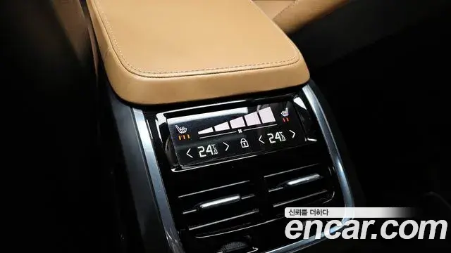 Volvo S90 2019 — Photo 6/20