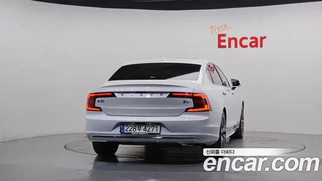 Volvo S90 2021 — ფოტო 3/20