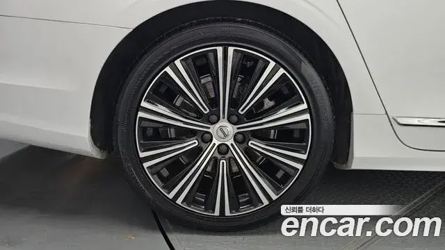 Volvo S90 2021 — ფოტო 17/20