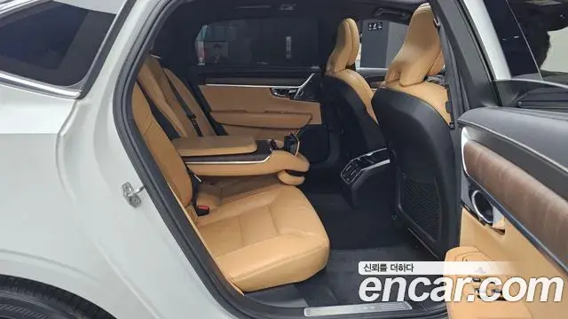 Volvo S90 2021 — ფოტო 9/20