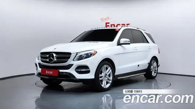 Mercedes-Benz GLE-Class 2018 — ფოტო 6/20