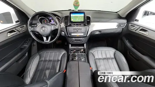 Mercedes-Benz GLE-Class 2018 — ფოტო 3/20