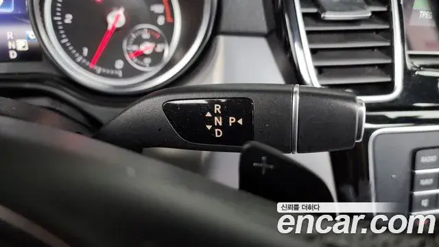 Mercedes-Benz GLE-Class 2018 — ფოტო 20/20