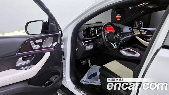 Mercedes-Benz GLE-Class 2022 — Фото 10/20