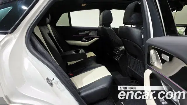 Mercedes-Benz GLE-Class 2022 — Фото 12/20