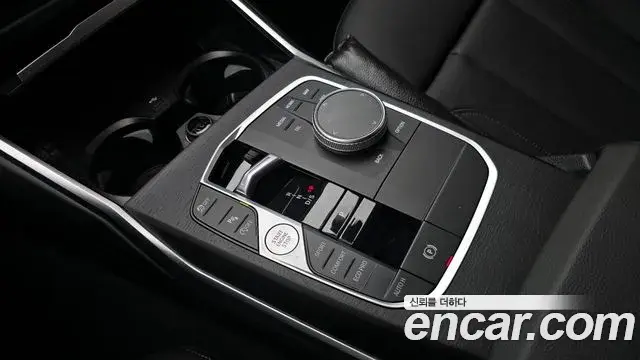 BMW 3 Series 2023 — ფოტო 7/20