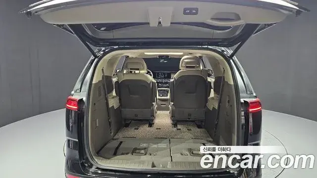 Kia Carnival 2021 — Фото 20/20