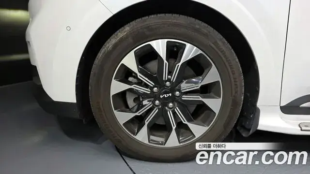 Kia Carnival 2022 — Şəkil 10/20