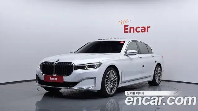 BMW 7 Series 2020 — ფოტო 13/20