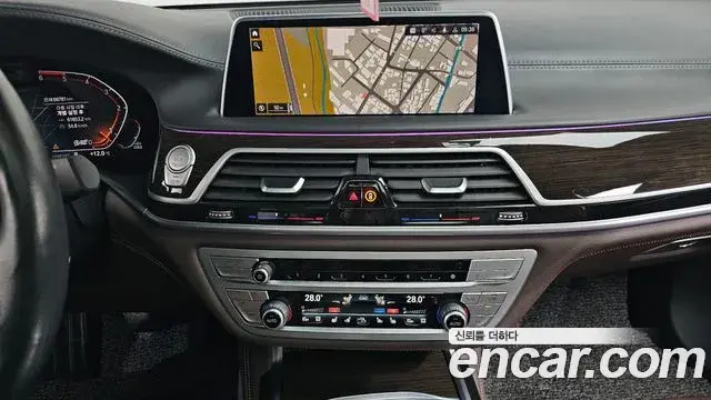 BMW 7 Series 2020 — ფოტო 4/20