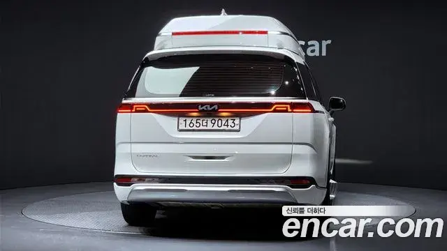 Kia Carnival 2022 — Фото 4/20