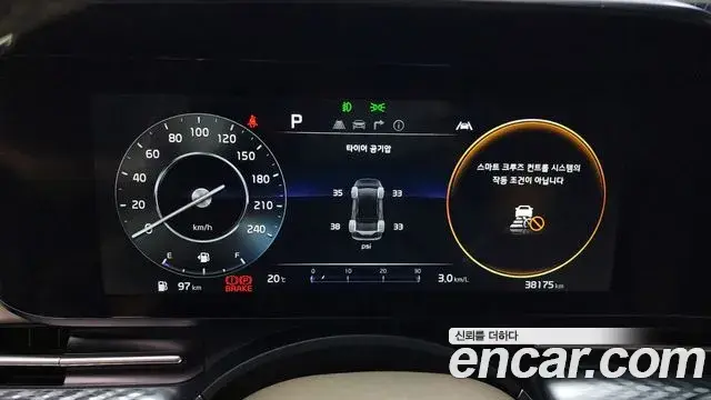 Kia Carnival 2022 — Фото 8/20