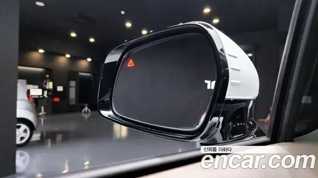Kia Carnival 2022 — Фото 18/20