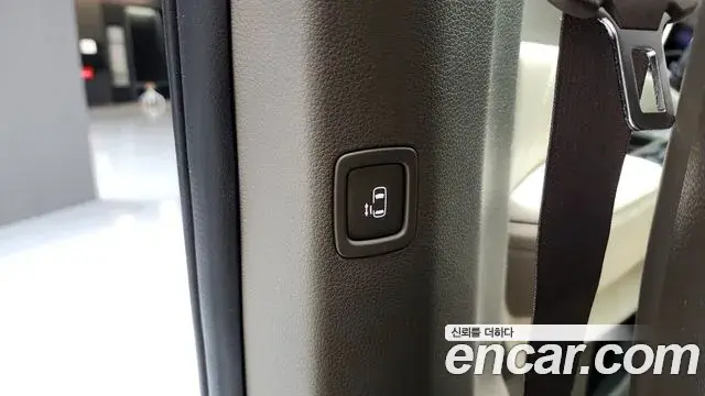 Kia Carnival 2022 — Фото 19/20
