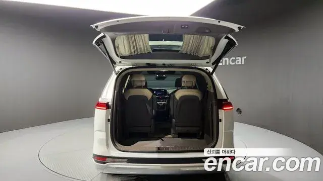 Kia Carnival 2022 — Фото 20/20