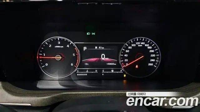 Kia Sorento 2022 — ფოტო 15/20