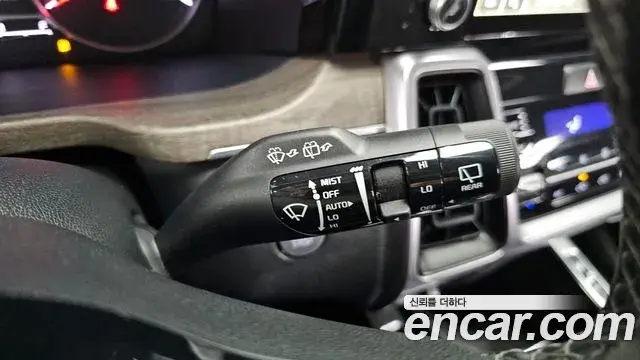 Kia Sorento 2022 — ფოტო 14/20
