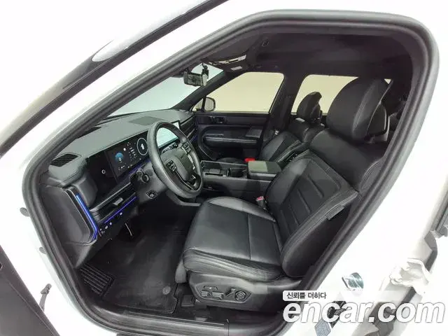 Hyundai Santa Fe 2023 — Photo 6/20