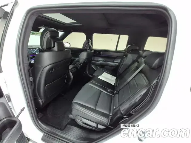 Hyundai Santa Fe 2023 — Photo 1/20