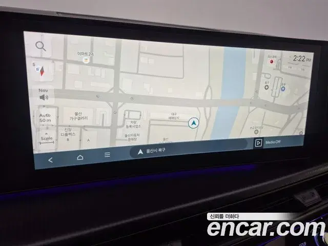 Hyundai Santa Fe 2023 — Photo 15/20