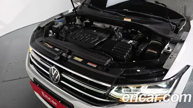 Volkswagen Tiguan Allspace 2023 — Photo 5/20
