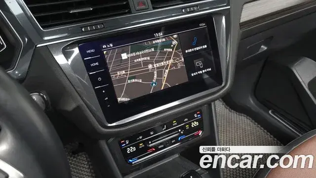 Volkswagen Tiguan Allspace 2023 — Photo 4/20
