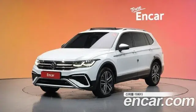 Volkswagen Tiguan Allspace 2023 — Photo 17/20