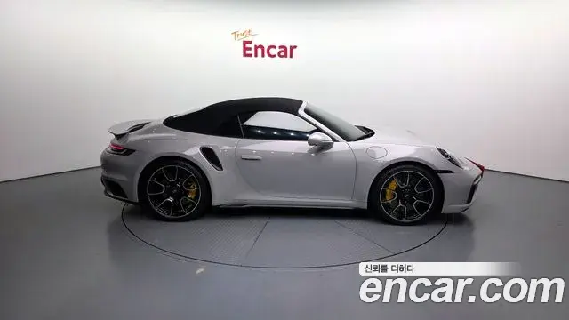 Porsche 911 2024 — ფოტო 1/20