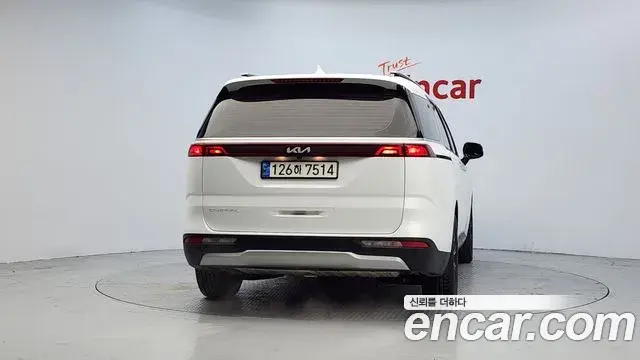 Kia Carnival 2022 — Şəkil 12/20
