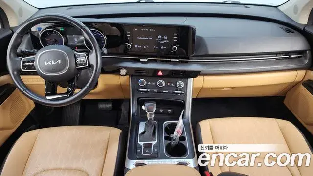 Kia Carnival 2022 — Şəkil 18/20
