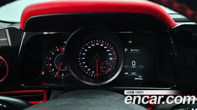 Hyundai The New Avante Hybrid 2020 — Photo 5/20