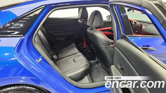 Hyundai The New Avante Hybrid 2020 — Photo 12/20