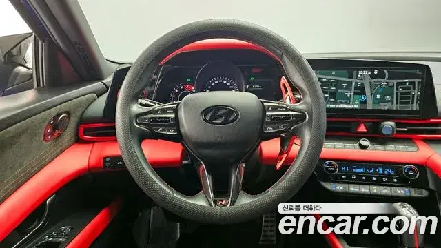 Hyundai The New Avante Hybrid 2020 — Photo 8/20