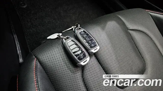 Hyundai The New Avante Hybrid 2020 — Photo 7/20