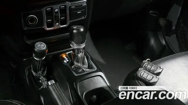 Jeep Wrangler 2019 — Photo 10/20