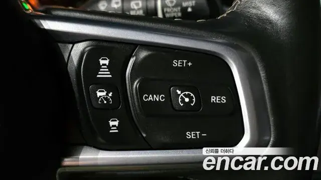Jeep Wrangler 2019 — Photo 15/20