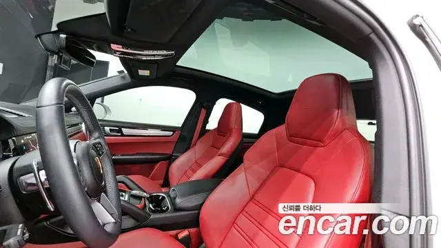 Porsche Cayenne 2023 — ფოტო 6/20