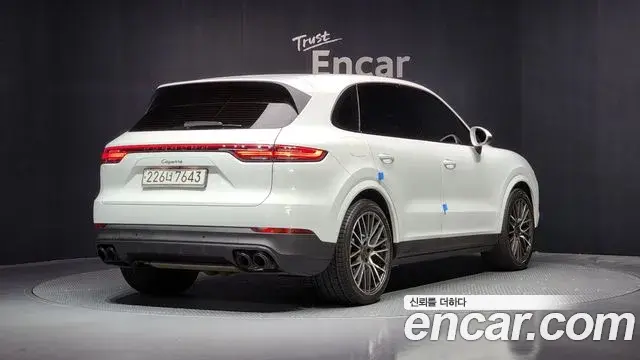 Porsche Cayenne 2020 — Фото 2/20