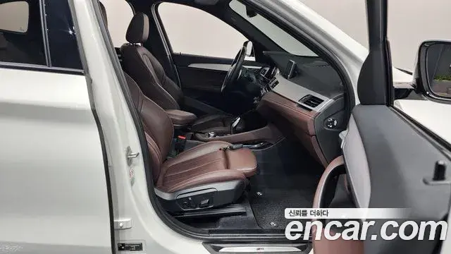 BMW X1 2022 — Şəkil 3/20