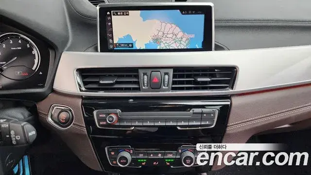 BMW X1 2022 — Şəkil 18/20