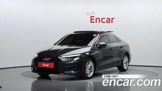 Audi A3 2023 — Photo 9/20