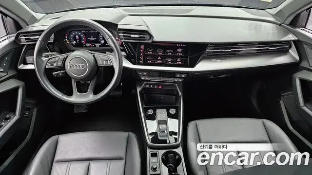 Audi A3 2023 — Photo 12/20