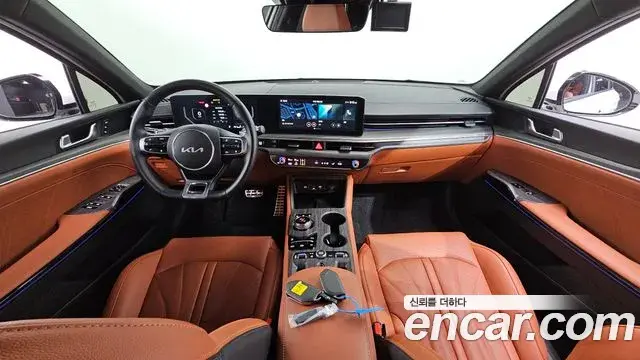 Kia K5 2025 — Photo 1/20