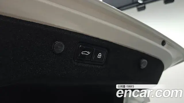 Kia K5 2025 — Photo 9/20